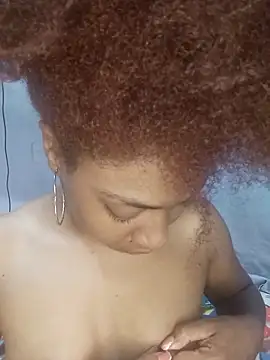 thaimy  online show from December 18, 1:43 am