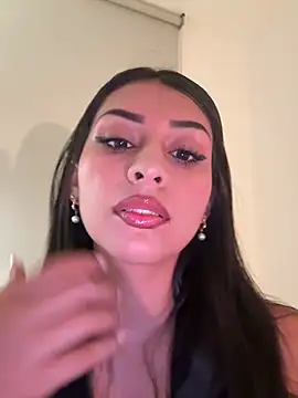 sweetAli  online show from July 3, 9:15 am