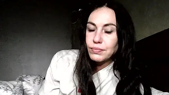 JulianaGold1 online show from March 6, 6:58 pm