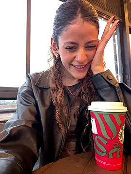 alana15 online show from November 18, 9:49 pm