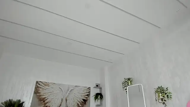 TiffanyHouston  online show from May 28, 4:21 am