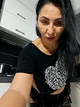 charrlote love online show from November 12, 3:21 pm