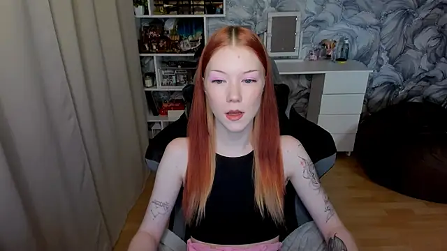 Snapshot of litl_Mia chatting on October 13, 3:25 pm litl Mia online show from October 13, 3:25 pm