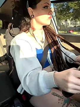 BlaizeyBBy online show from November 5, 12:05 am