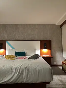 BlaizeyBBy online show from April 21, 7:48 am