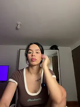 xlovelygirlx online show from March 11, 12:37 am