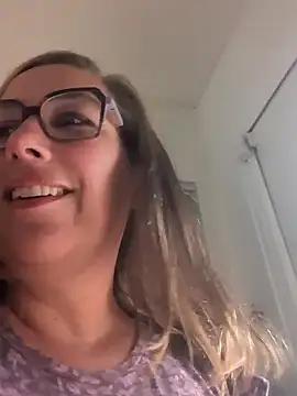 Canadian BBW online show from September 9, 8:19 pm