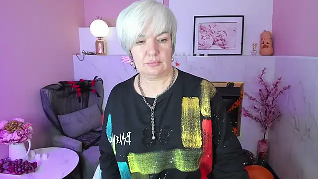 CarmenSoft online show from November 2, 8:45 pm