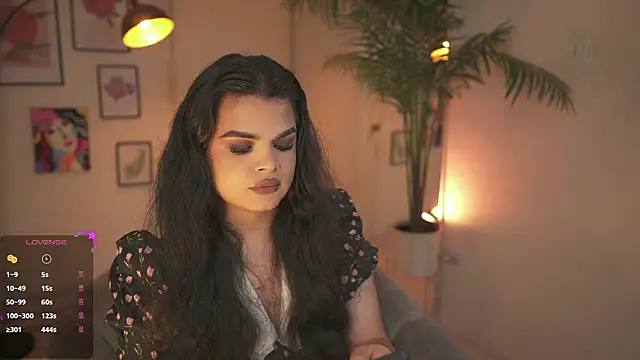 artechloe online show from January 15, 1:06 pm