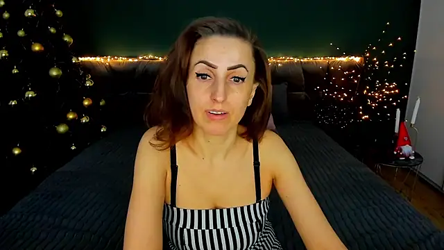 Rebecca Diamond online show from January 12, 7:02 am