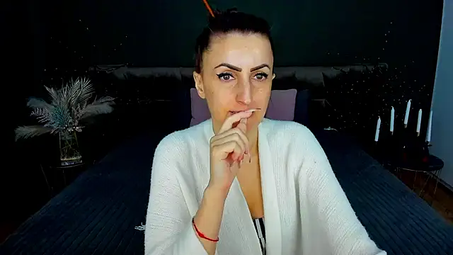 Rebecca Diamond online show from February 13, 7:21 am