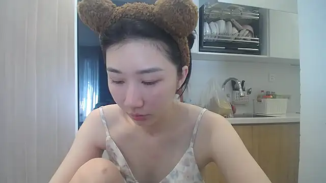 Asiagirll online show from May 28, 1:58 am