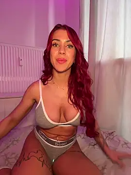 Just Sophia  online show from December 17, 2:54 pm