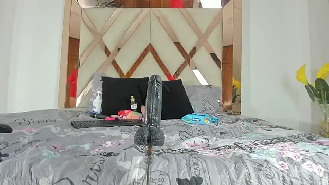 elena mature online show from February 8, 7:06 pm