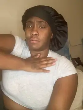 Foreignthababyy online show from February 17, 1:38 am