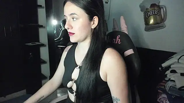 NoahWilliams  online show from February 16, 7:36 pm