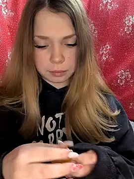 Zuli Kiska online show from March 3, 6:58 pm