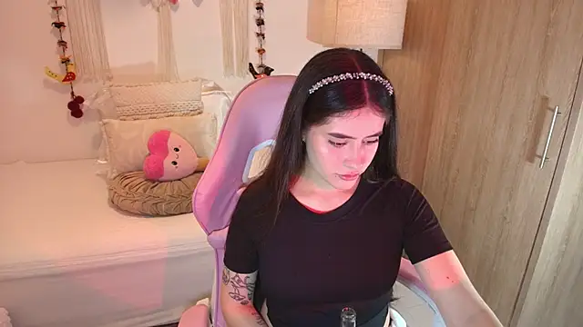 iriswest  online show from February 7, 1:20 am