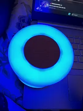 Snapshot of mushkimeow chatting on October 25, 11:00 pm mushkimeow online show from October 25, 11:00 pm