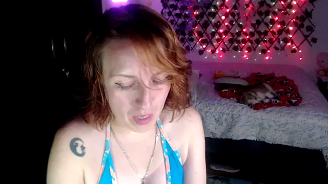 kittykalor09 online show from February 12, 4:36 am