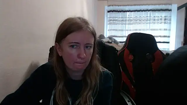 PeterAndJen online show from November 4, 2:00 pm