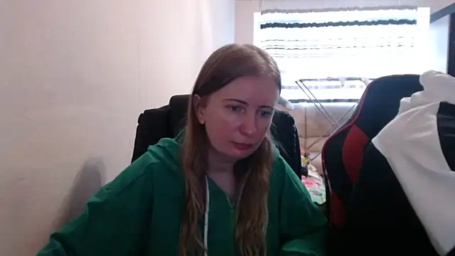 PeterAndJen online show from October 17, 8:17 am