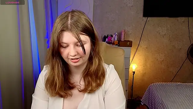 Vivian cutie online show from April 3, 3:32 pm