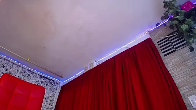 hornytsblonde online show from February 26, 5:12 pm