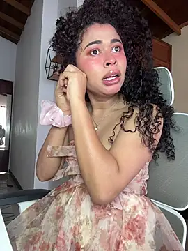 GabriSaenz online show from July 16, 1:48 pm