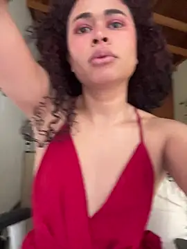 GabriSaenz online show from July 22, 1:45 pm