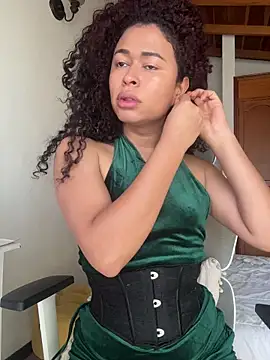GabriSaenz online show from July 29, 1:44 pm