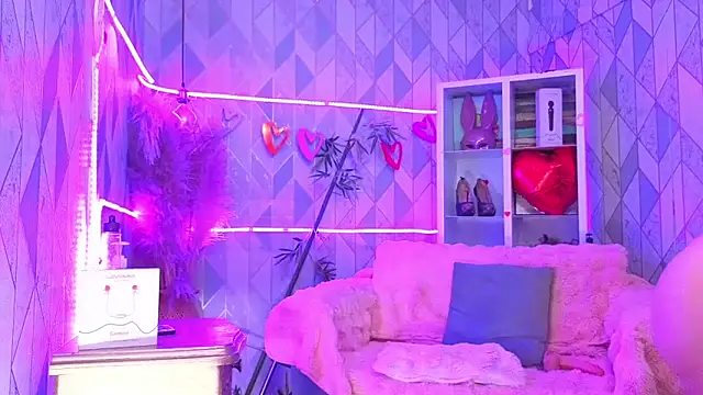 AsheyBaker online show from March 7, 10:33 am