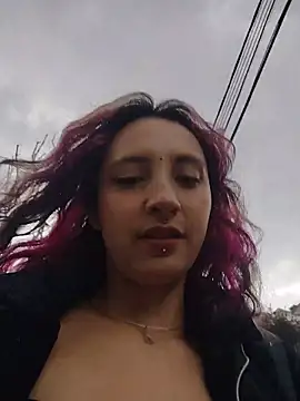  Laary online show from March 29, 8:08 pm