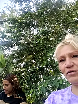 Nicolle Milf online show from December 15, 6:35 pm