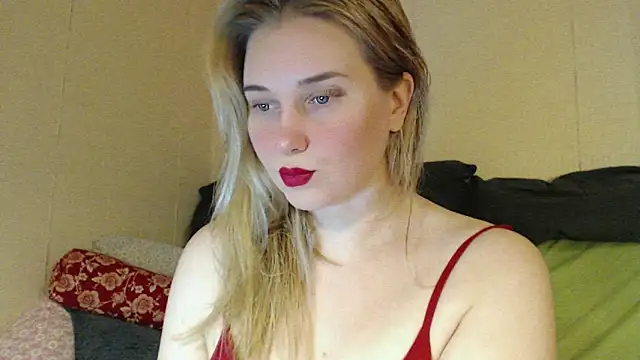 mmmPinUpGirl online show from October 18, 6:53 pm