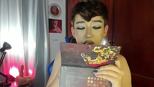 Chris boy  online show from September 24, 5:06 am