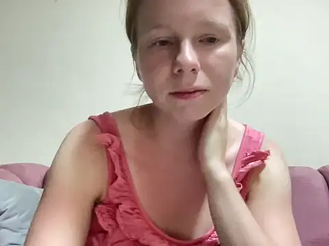 SweetLucy96 online show from September 13, 3:42 pm