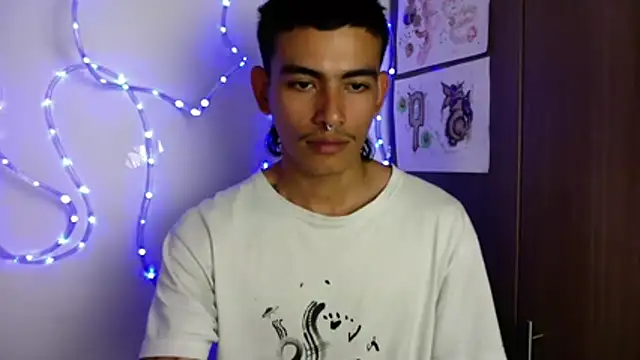 sorry-mom69 online show from December 1, 1:47 pm