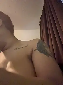 nickytheehawtie online show from March 11, 2:53 pm