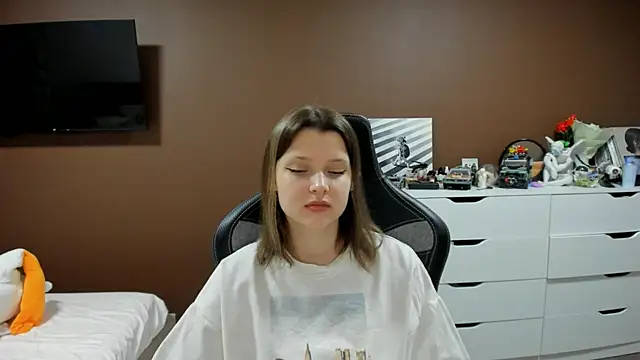 SoniNesti online show from March 25, 2:20 pm