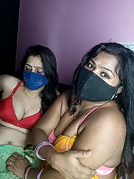 Snapshot of cutee__crazy chatting on October 6, 6:02 pm cutee  crazy online show from October 6, 6:02 pm