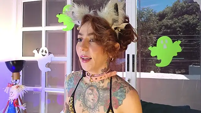 Snapshot of Evangelyne_1 chatting on October 21, 3:49 pm Evangelyne 1 online show from October 21, 3:49 pm