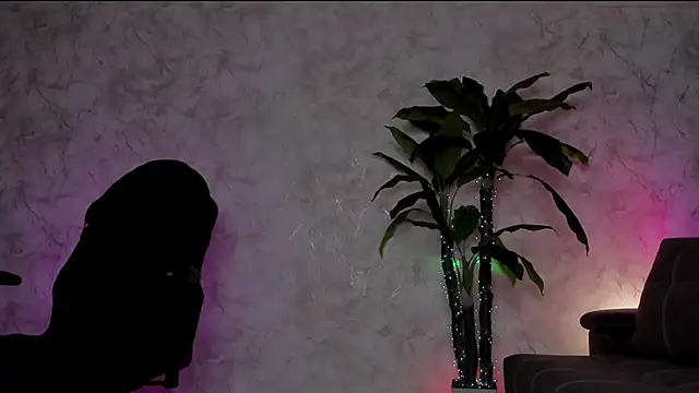 Emma7 online show from April 4, 1:59 am