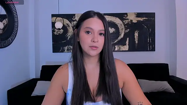 ToriCrossX online show from November 19, 1:22 pm