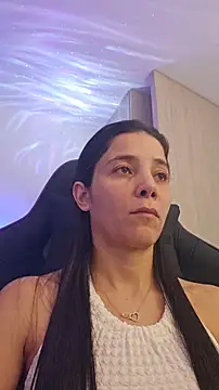 miaeyes online show from January 10, 1:38 pm