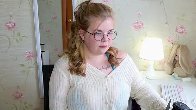 sinnamon  online show from April 9, 12:32 pm