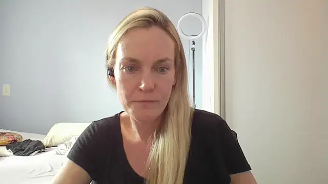 Annylove1 online show from January 7, 6:00 pm