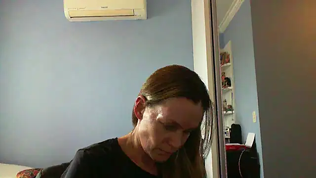 Snapshot of Annylove1 chatting on September 19, 5:45 pm Annylove1 online show from September 19, 5:45 pm