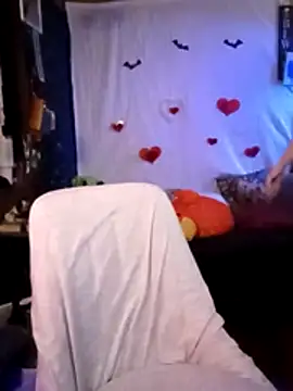 edgexchaos online show from February 9, 5:21 am