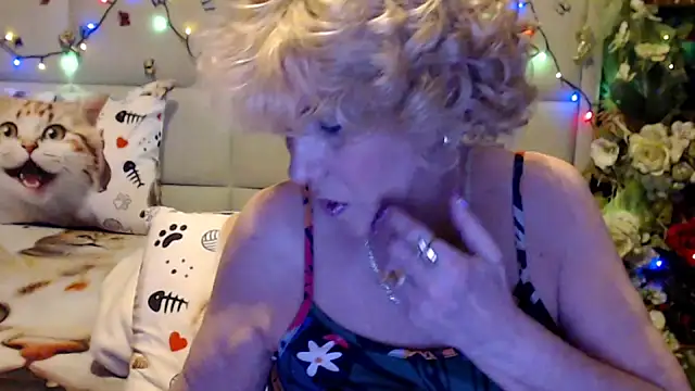 HappyWomanOn online show from March 24, 11:26 am